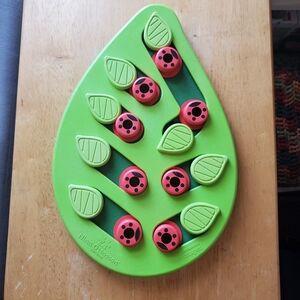 Interactive Leaf Puzzle Cat Toy